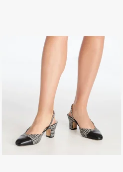 Akira Black Houndstooth Block Heel Slingbacks