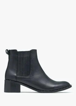 Baver Black Leather Chelsea Boots