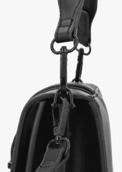Dejavu Nero Shoulder Bag