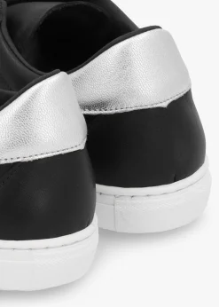 Thamby Black Leather Low Profile Trainers